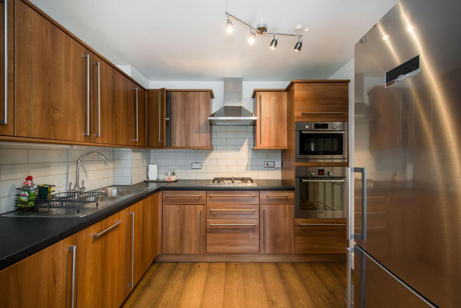Views For Days - Fitzrovia - By Frankie Says Appartement